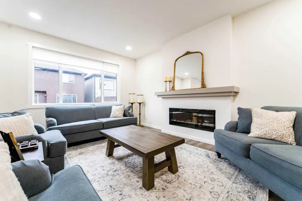 156 Savanna Drive NE Calgary AB T3J2H5