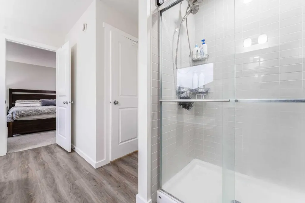 156 Savanna Drive NE Calgary AB T3J2H5