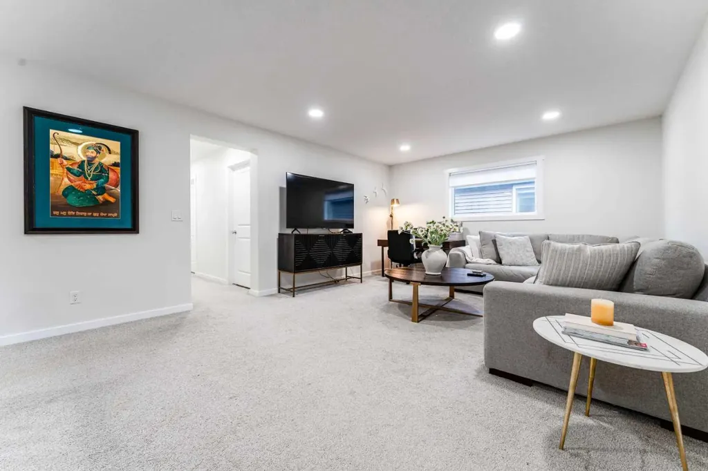 156 Savanna Drive NE Calgary AB T3J2H5