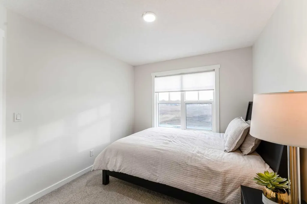 156 Savanna Drive NE Calgary AB T3J2H5