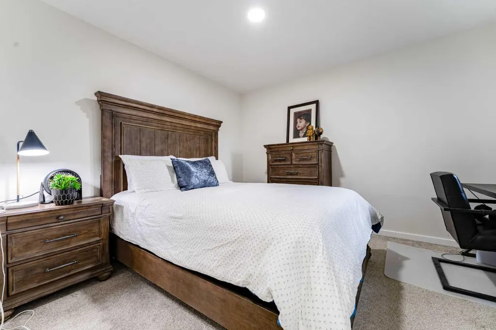 156 Savanna Drive NE Calgary AB T3J2H5