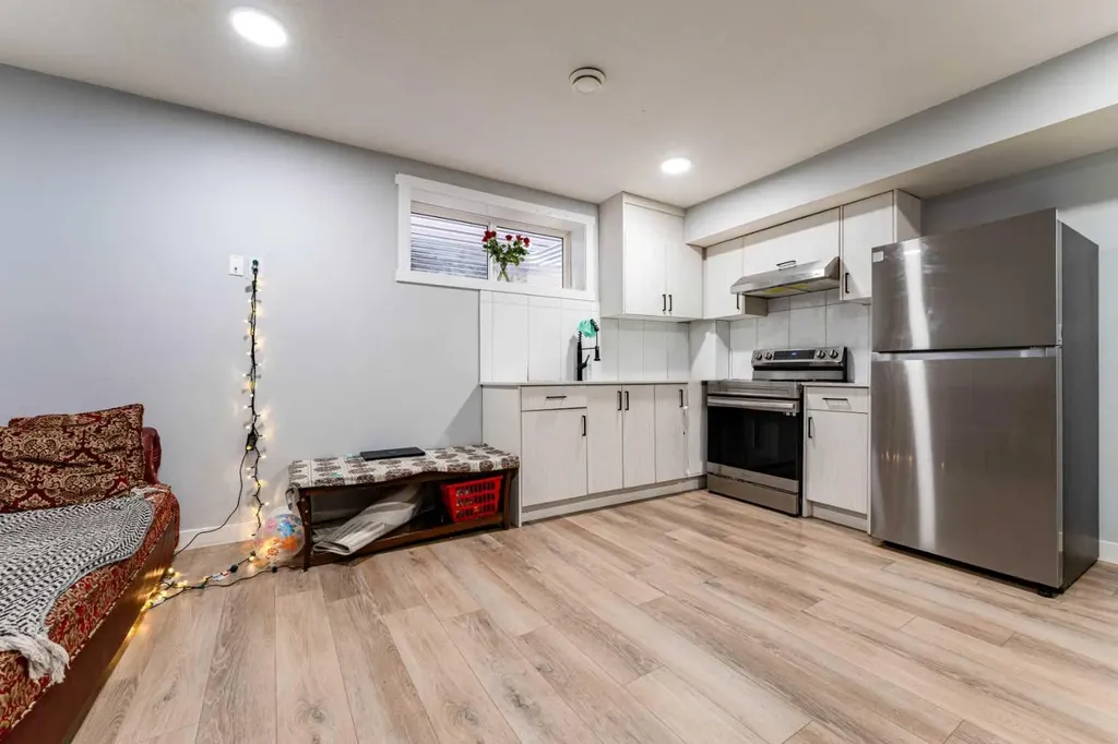 156 Savanna Drive NE Calgary AB T3J2H5