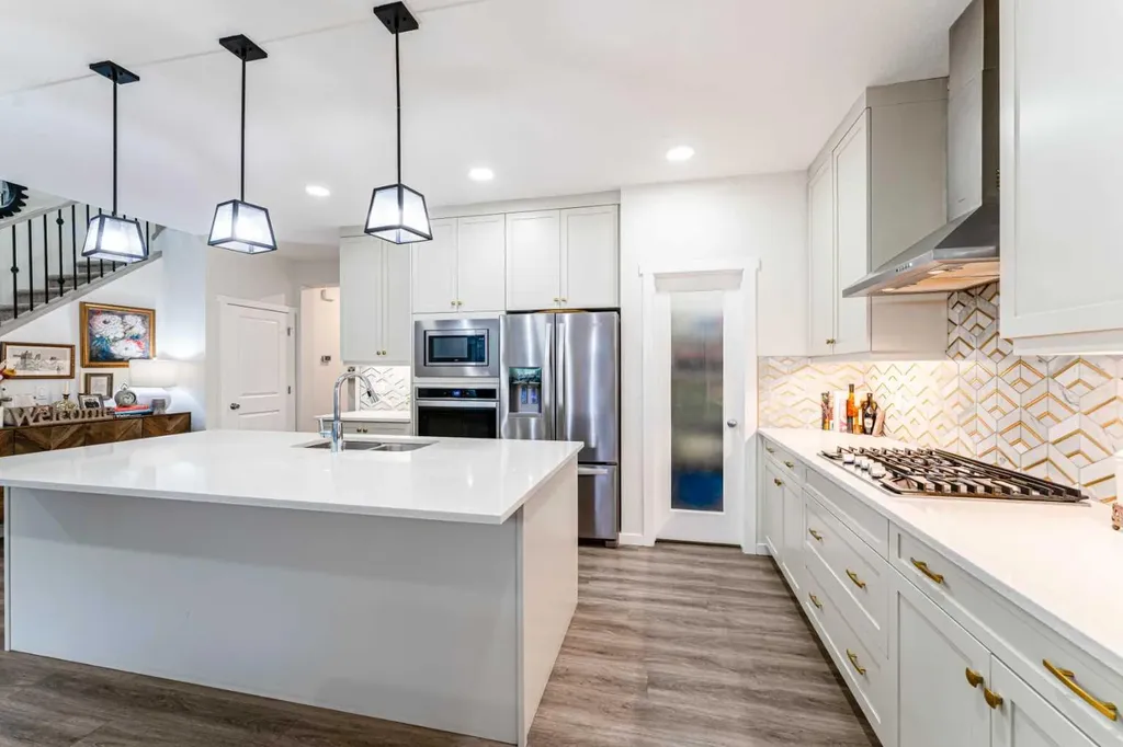 156 Savanna Drive NE Calgary AB T3J2H5