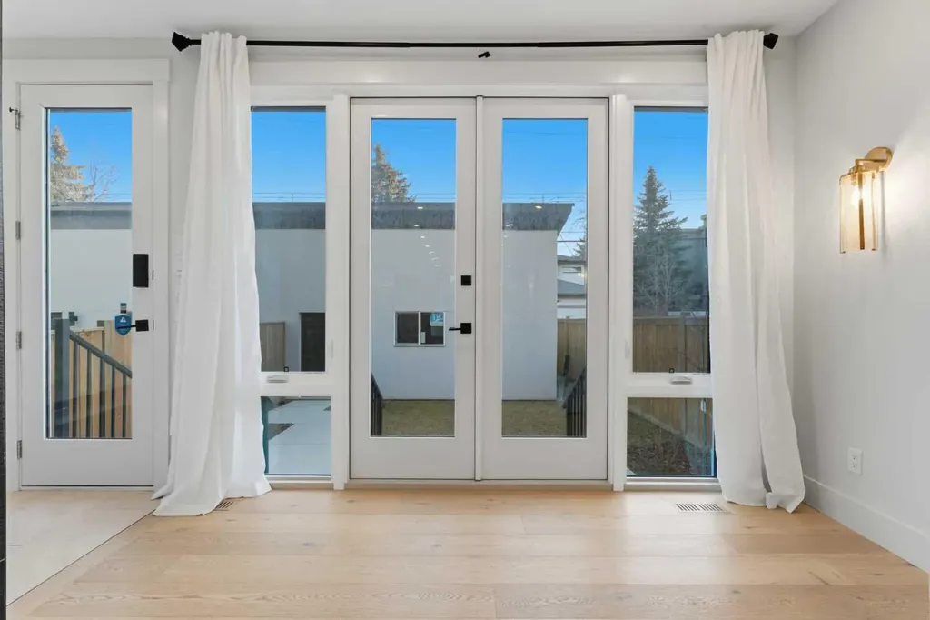 631 55 Avenue SW Calgary AB T2V 0G2