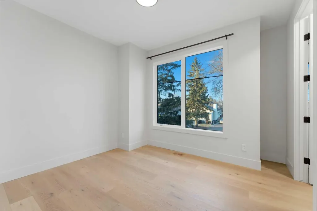 631 55 Avenue SW Calgary AB T2V 0G2
