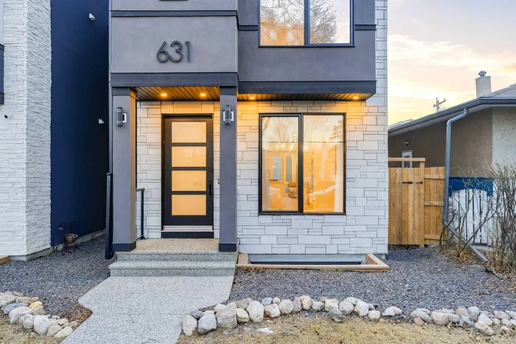 631 55 Avenue SW Calgary AB T2V 0G2