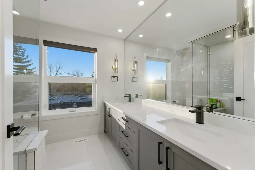 631 55 Avenue SW Calgary AB T2V 0G2