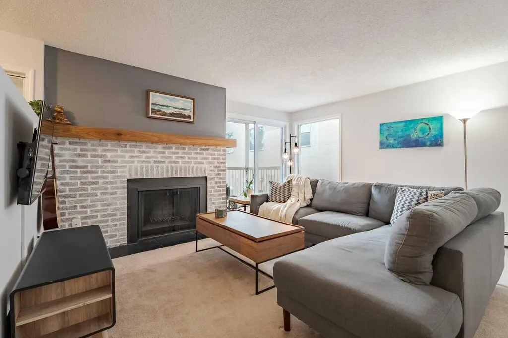 3402 Parkdale Boulevard NW Calgary AB T2N 3T4