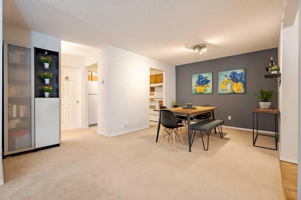 3402 Parkdale Boulevard NW Calgary AB T2N 3T4