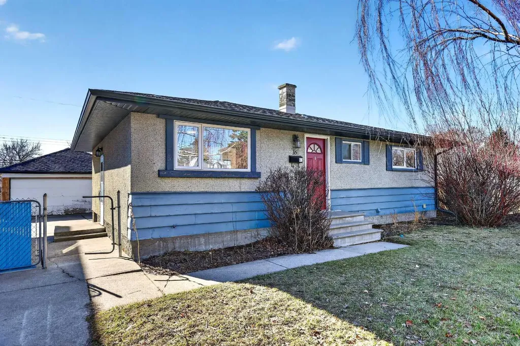 16 Heston Street NW Calgary AB t2k2c1