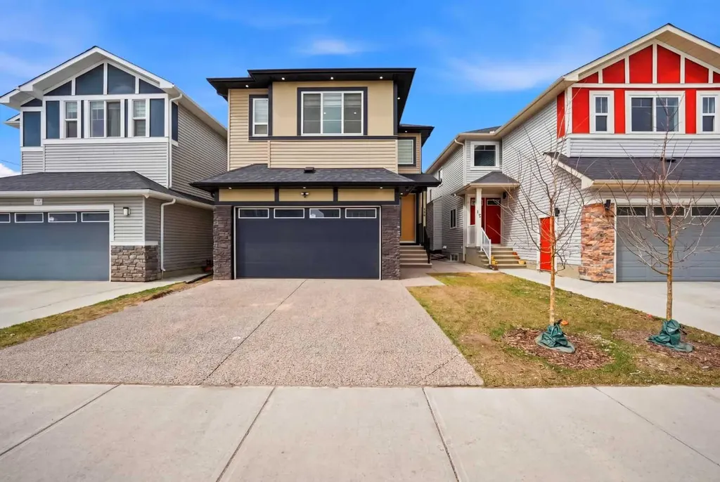 15 Saddlecrest Link NE Calgary AB T3J0Z3