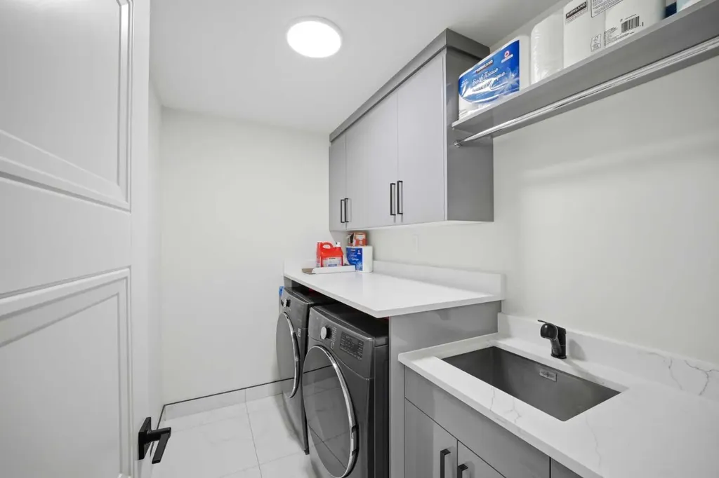 15 Saddlecrest Link NE Calgary AB T3J0Z3