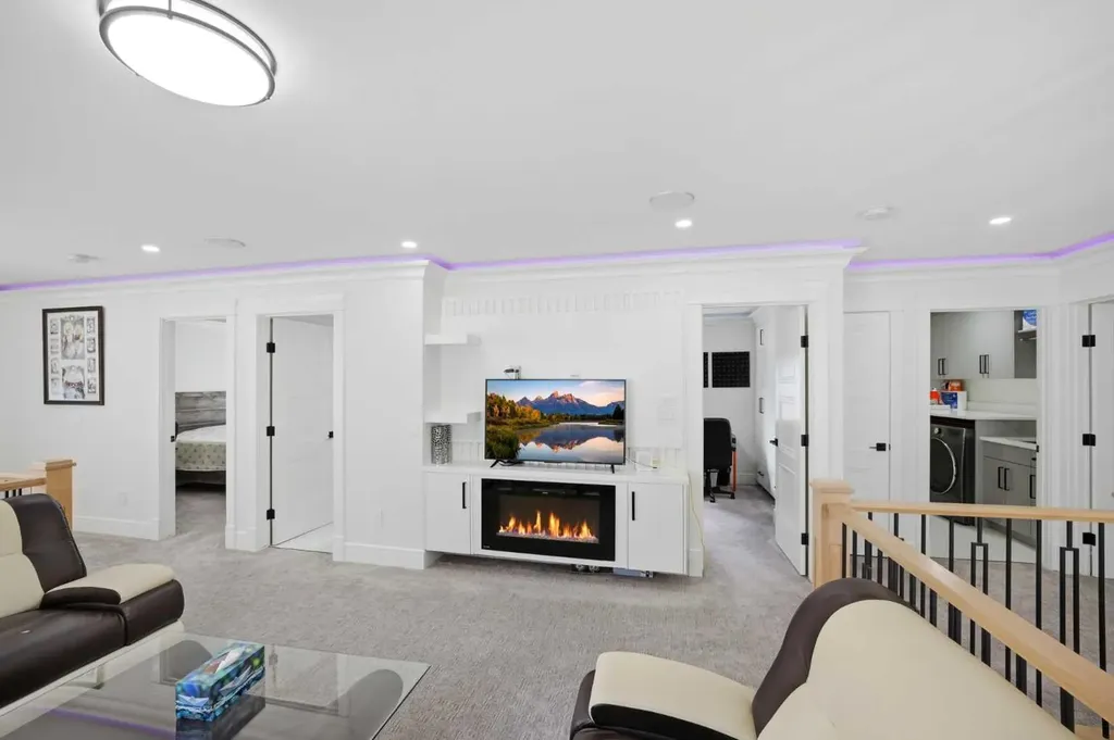 15 Saddlecrest Link NE Calgary AB T3J0Z3
