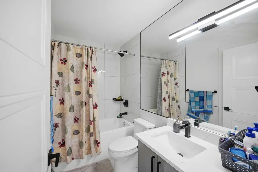 15 Saddlecrest Link NE Calgary AB T3J0Z3