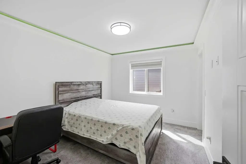 15 Saddlecrest Link NE Calgary AB T3J0Z3
