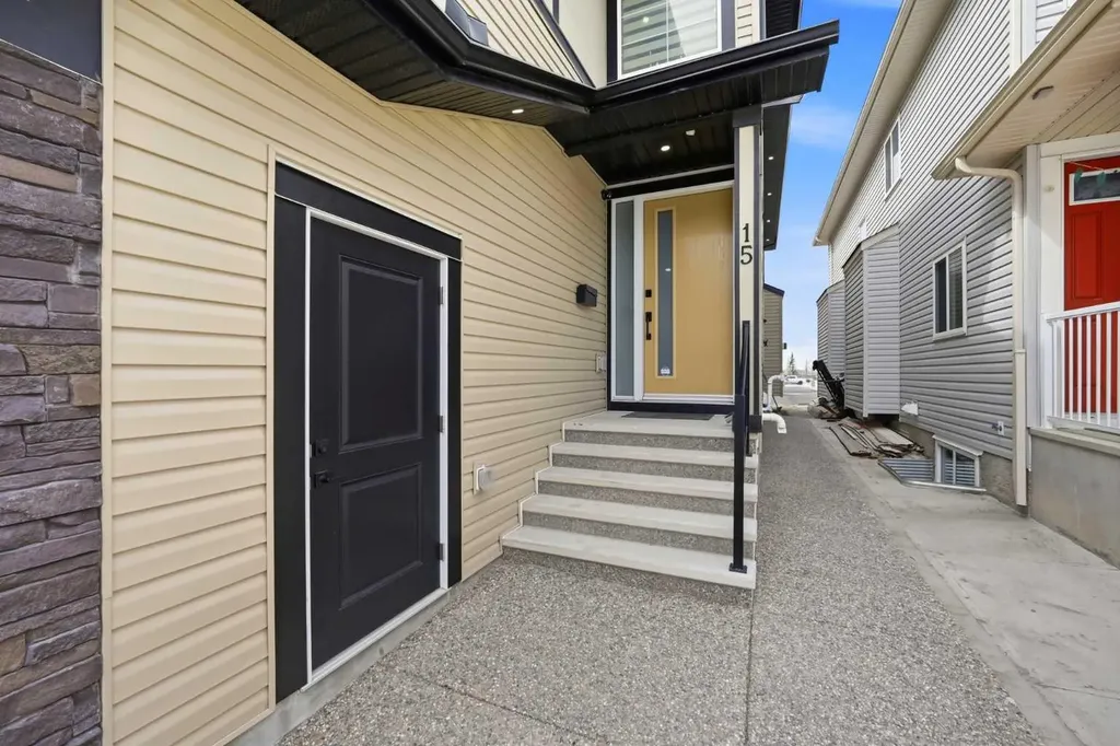 15 Saddlecrest Link NE Calgary AB T3J0Z3