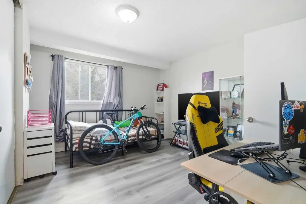 2519 38 Street NE Calgary AB T1Y 4W8