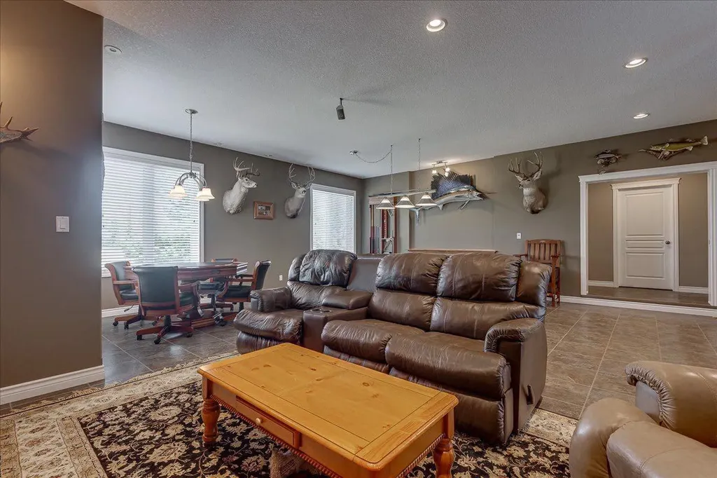 33550 Range Road 23 Rural Mountain View County AB T4H1P4