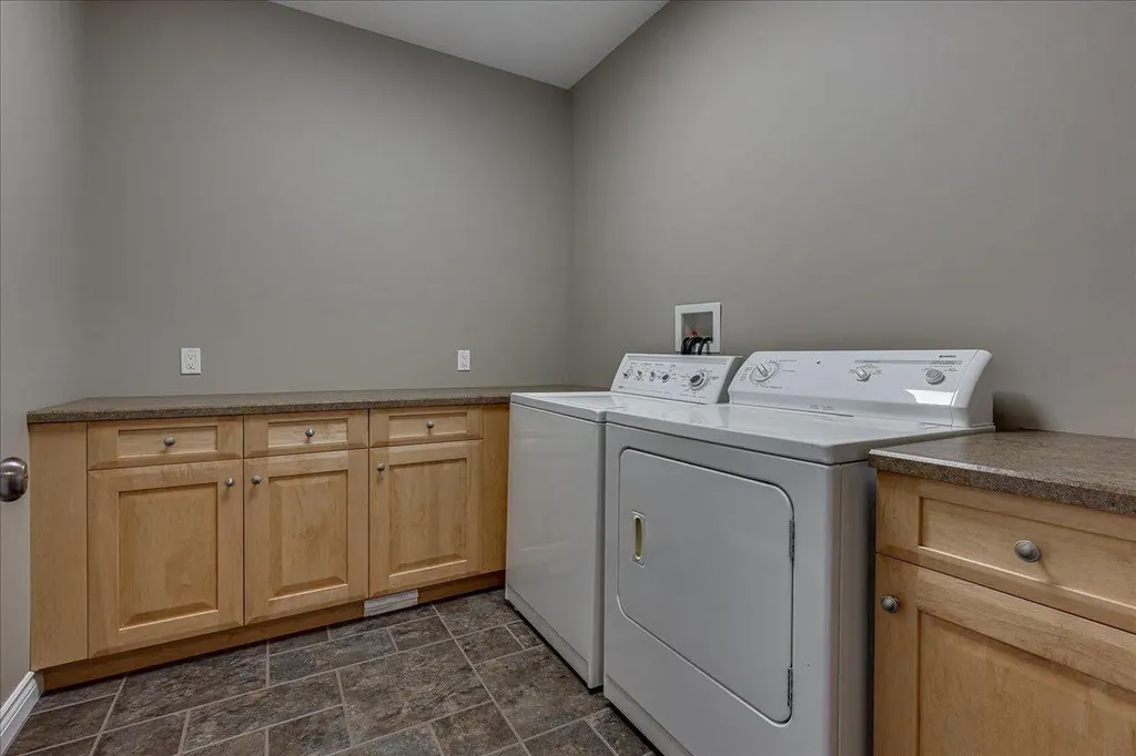 33550 Range Road 23 Rural Mountain View County AB T4H1P4