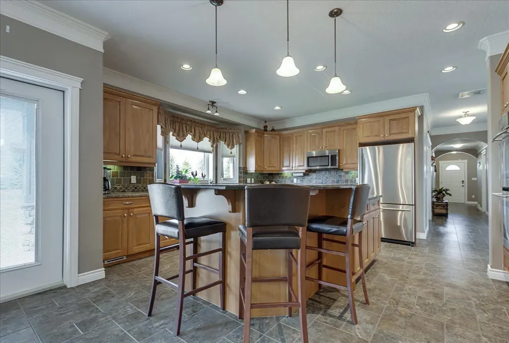 33550 Range Road 23 Rural Mountain View County AB T4H1P4