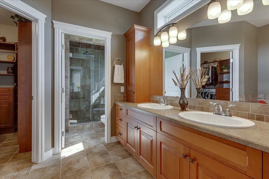 33550 Range Road 23 Rural Mountain View County AB T4H1P4