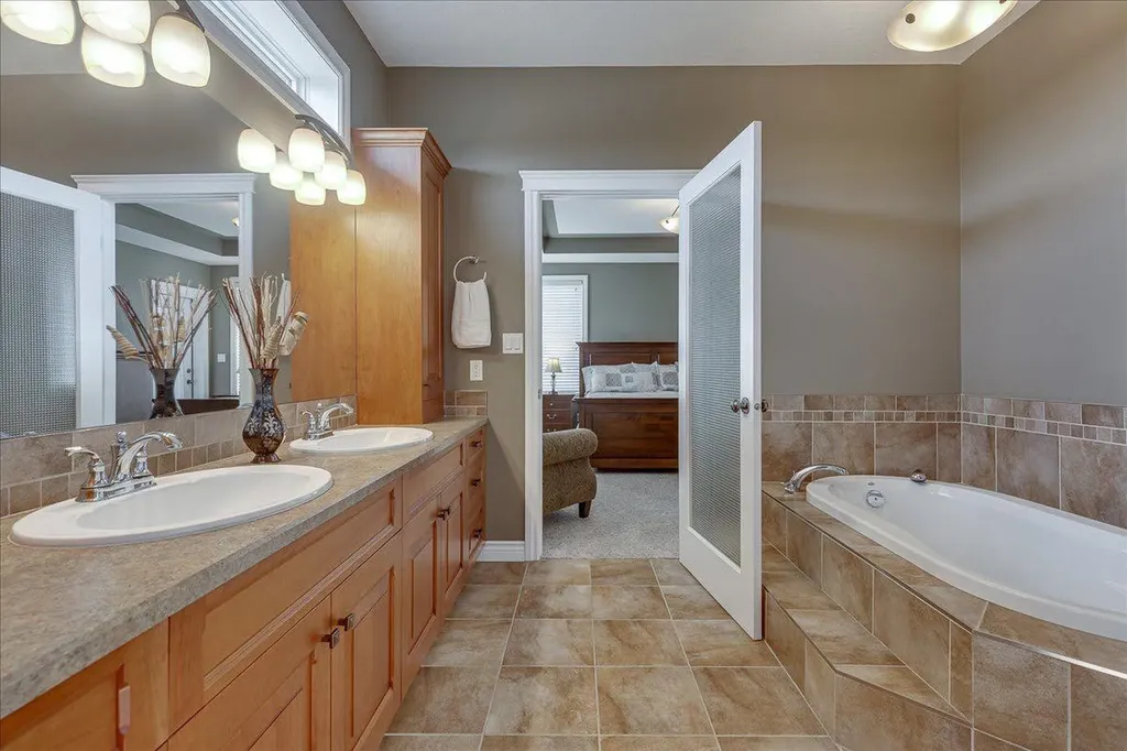 33550 Range Road 23 Rural Mountain View County AB T4H1P4