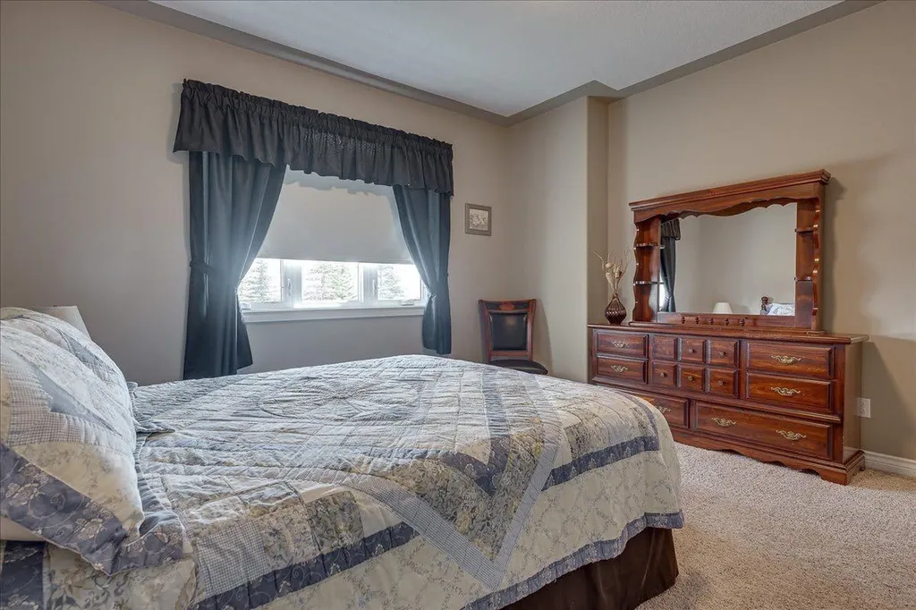 33550 Range Road 23 Rural Mountain View County AB T4H1P4