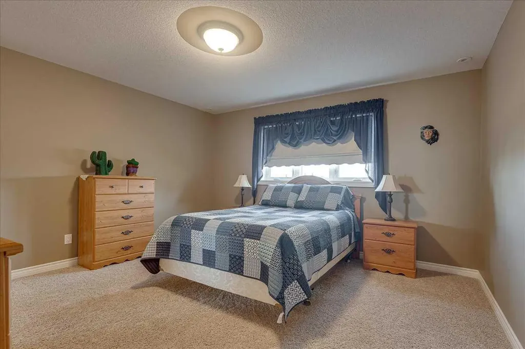 33550 Range Road 23 Rural Mountain View County AB T4H1P4