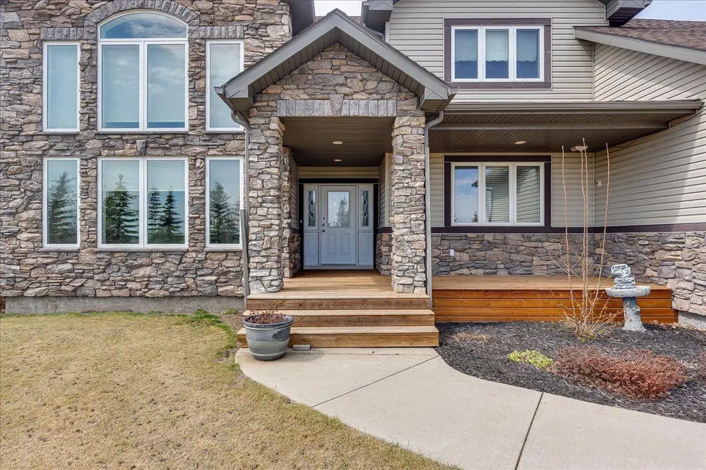 33550 Range Road 23 Rural Mountain View County AB T4H1P4