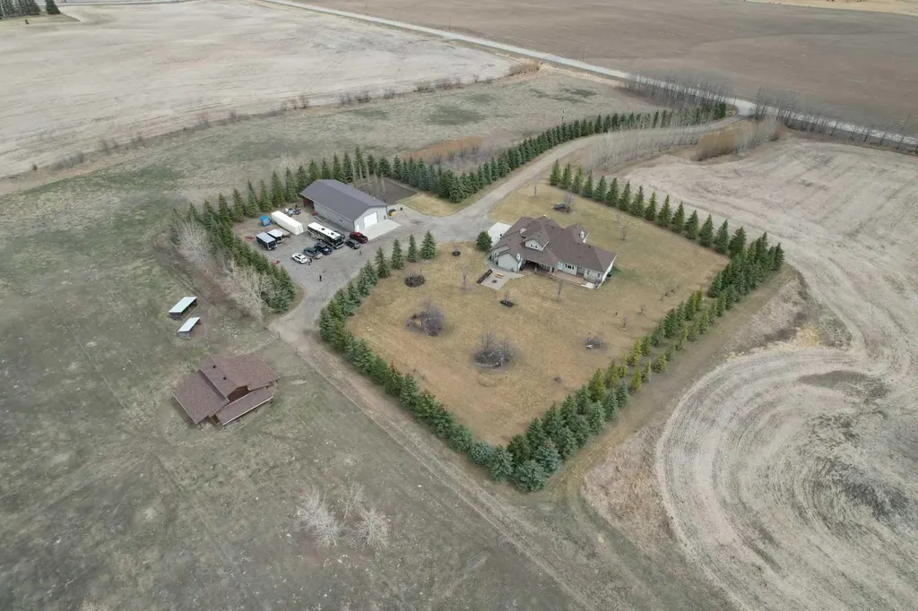 33550 Range Road 23 Rural Mountain View County AB T4H1P4