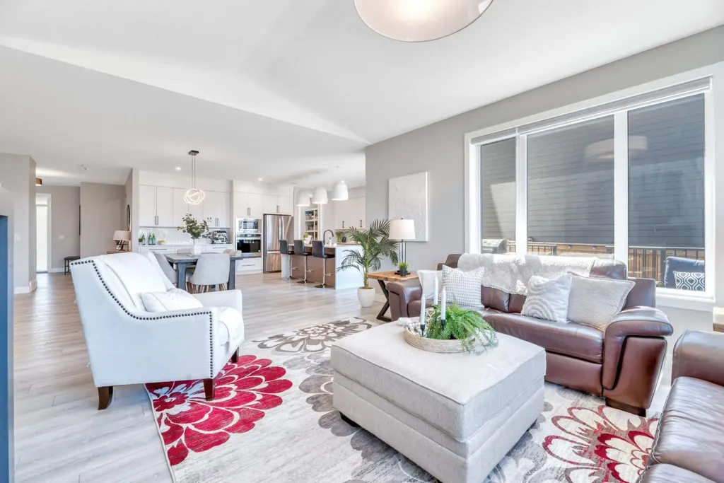 6 Legacy Woods Crescent SE Calgary AB T2X 2G5