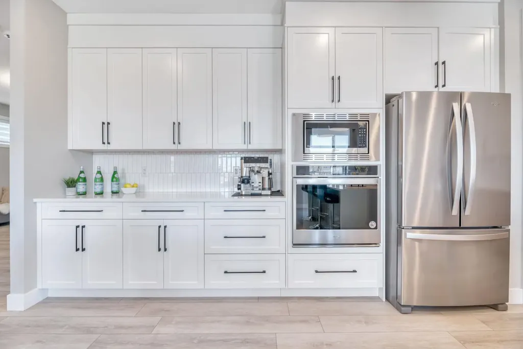 6 Legacy Woods Crescent SE Calgary AB T2X 2G5
