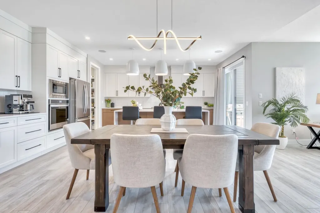 6 Legacy Woods Crescent SE Calgary AB T2X 2G5