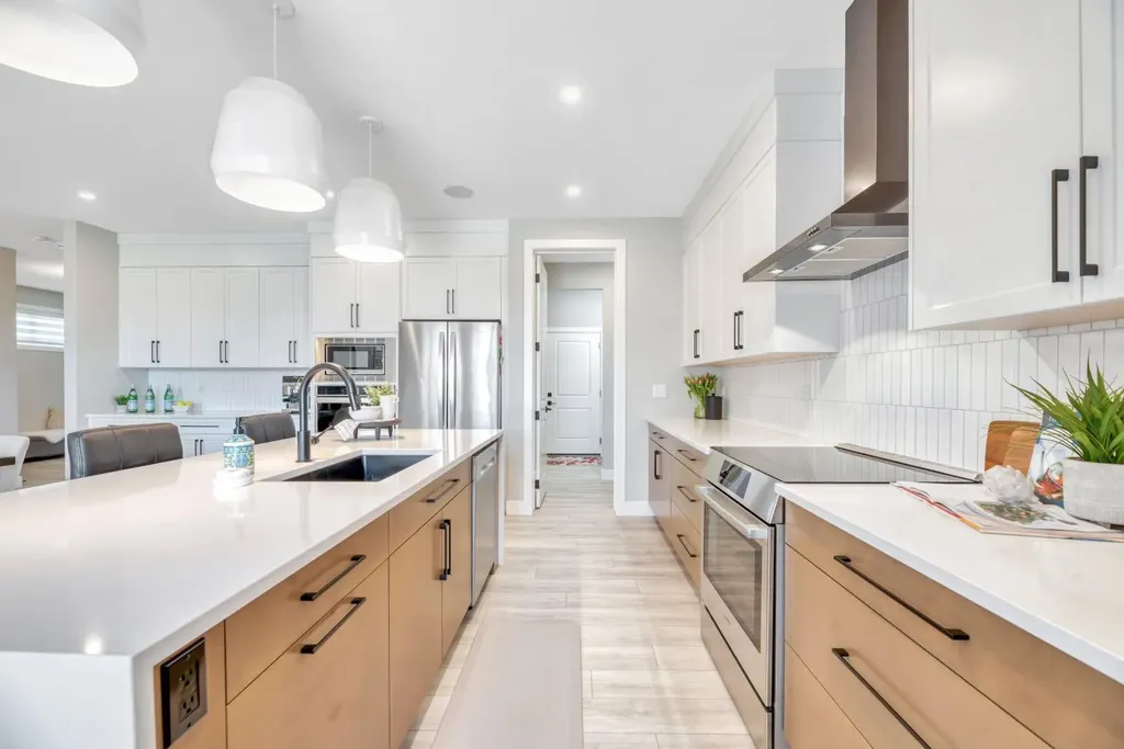 6 Legacy Woods Crescent SE Calgary AB T2X 2G5