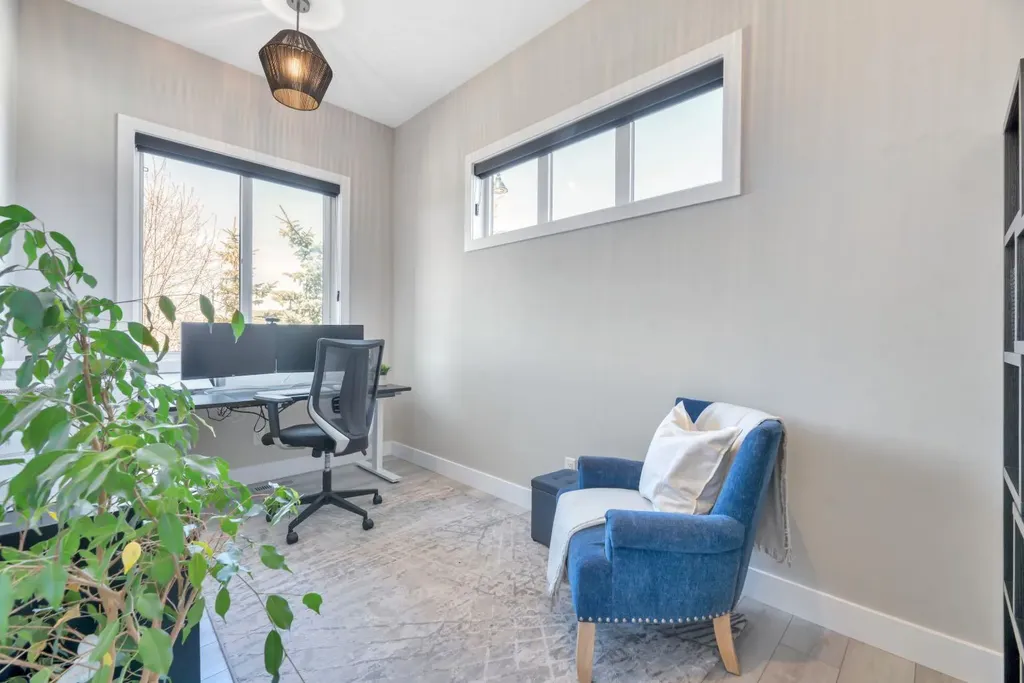 6 Legacy Woods Crescent SE Calgary AB T2X 2G5