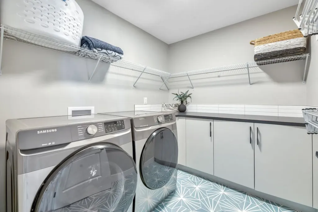 6 Legacy Woods Crescent SE Calgary AB T2X 2G5