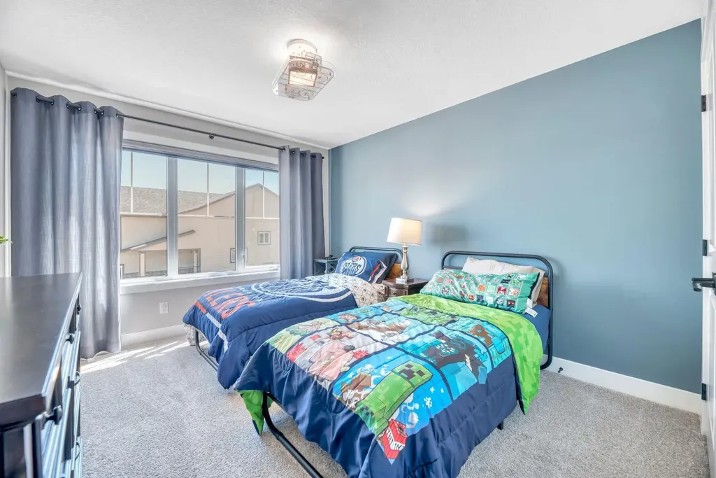 6 Legacy Woods Crescent SE Calgary AB T2X 2G5