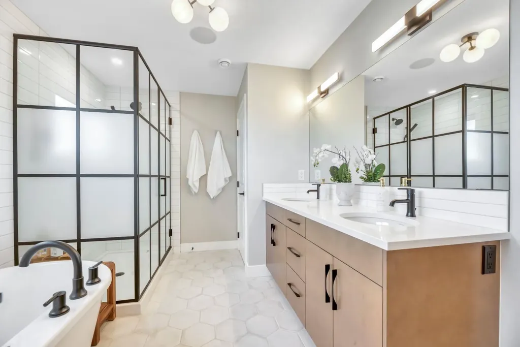 6 Legacy Woods Crescent SE Calgary AB T2X 2G5