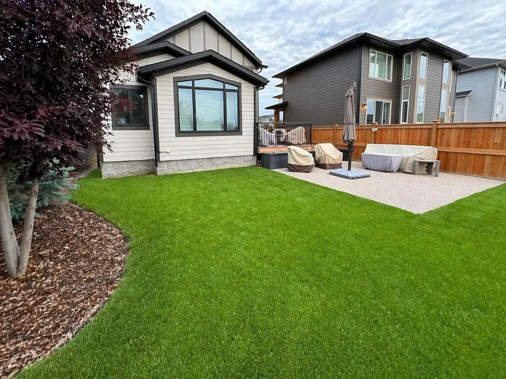 6 Legacy Woods Crescent SE Calgary AB T2X 2G5