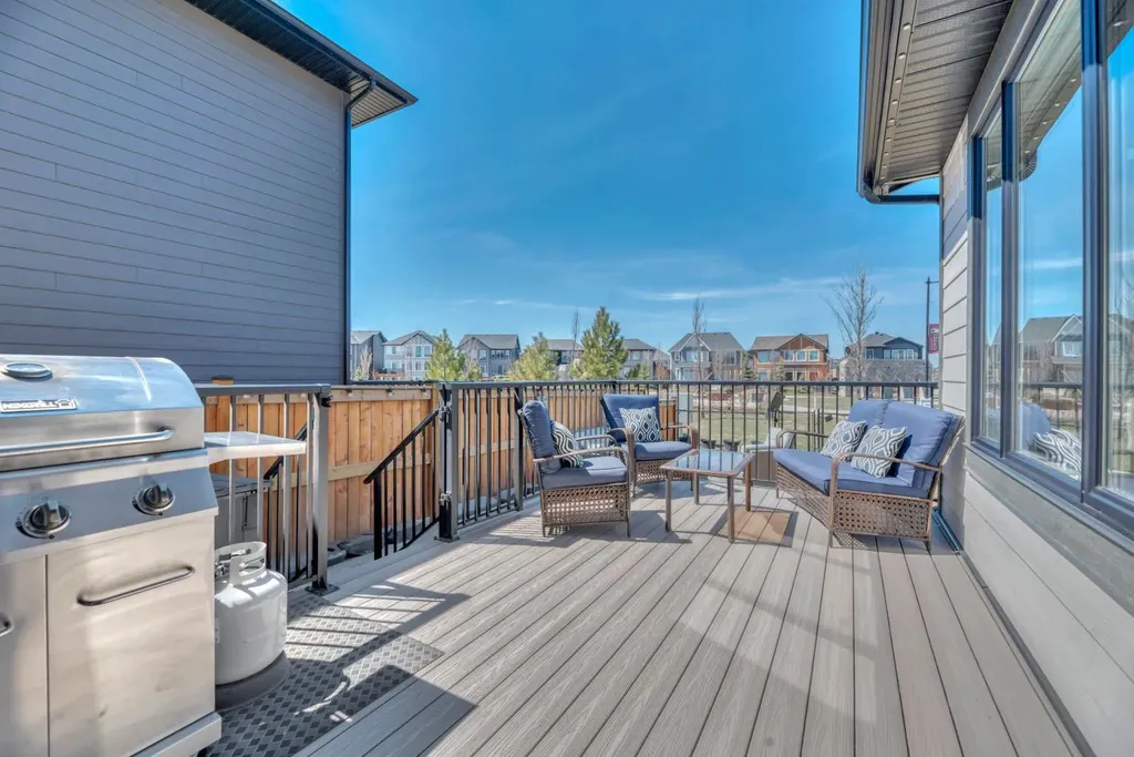 6 Legacy Woods Crescent SE Calgary AB T2X 2G5