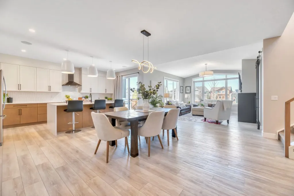 6 Legacy Woods Crescent SE Calgary AB T2X 2G5