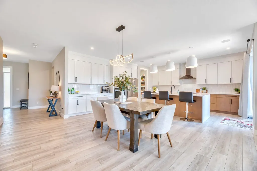 6 Legacy Woods Crescent SE Calgary AB T2X 2G5