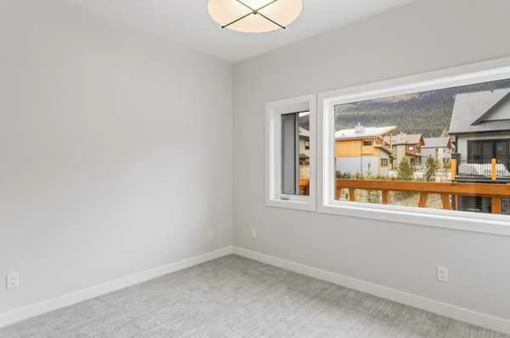 209 Stewart Creek Rise Canmore AB T1W0N9