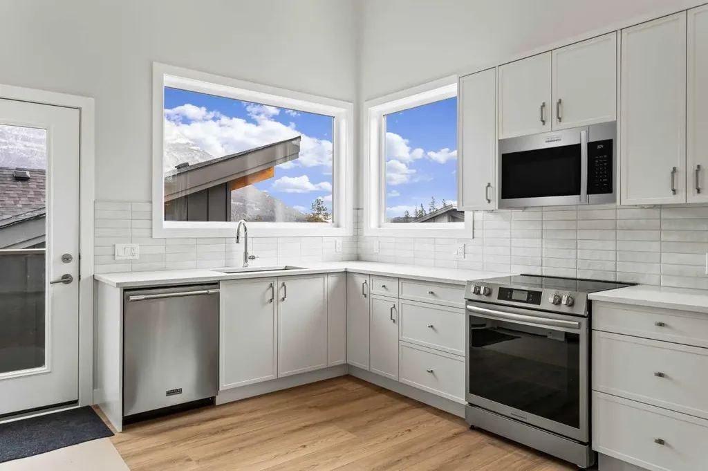 209 Stewart Creek Rise Canmore AB T1W0N9