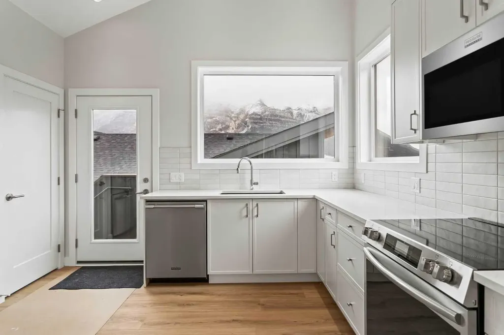 209 Stewart Creek Rise Canmore AB T1W0N9