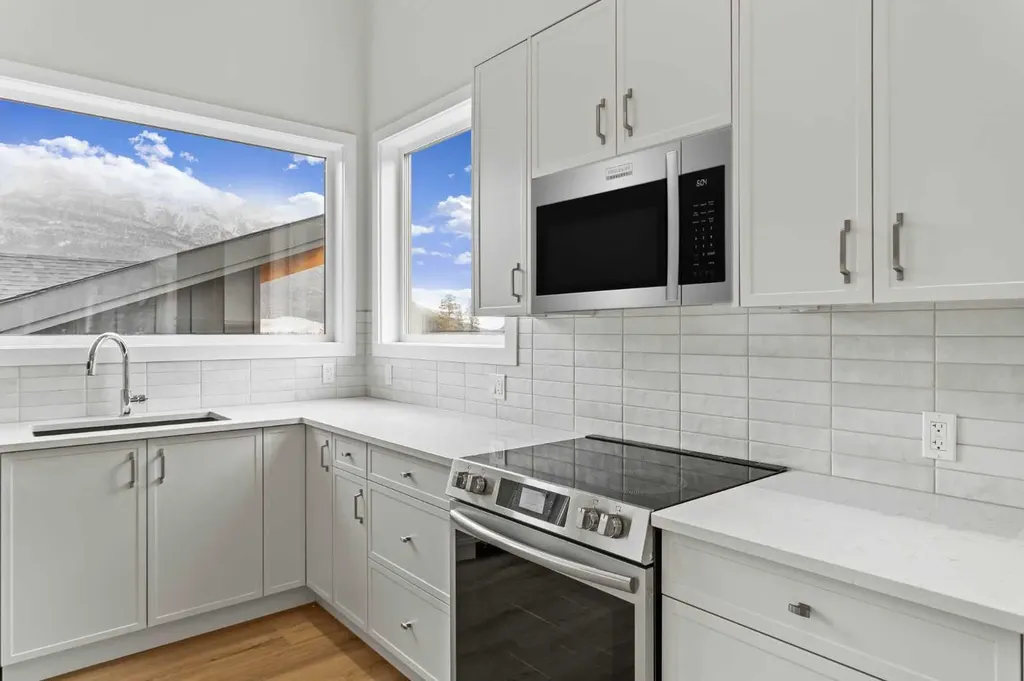 209 Stewart Creek Rise Canmore AB T1W0N9