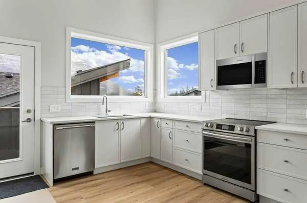 209 Stewart Creek Rise Canmore AB T1W0N9