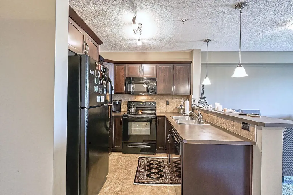 175 Panatella Hill NW Calgary AB T3K 0V9