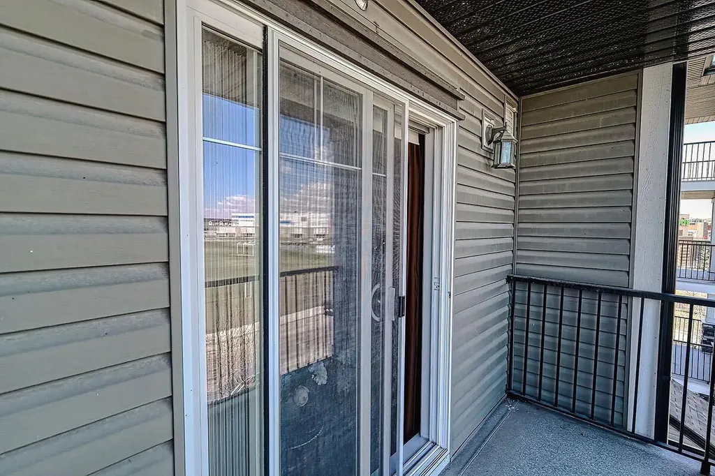 175 Panatella Hill NW Calgary AB T3K 0V9