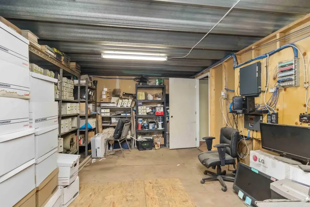 8102 Manning Avenue Fort Mcmurray AB T9H 1V7